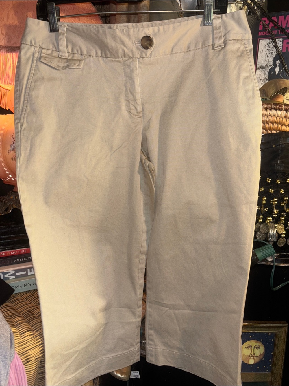 Chicos Beige Cropped Stretch Pants
